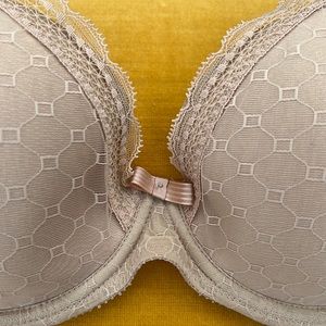 CHANTELLE:  Slightly Padded Plunge Bra - Spacer